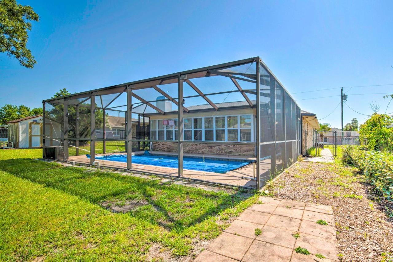 Spring Hill Retreat With Heated Pool And 4-In-1 Grill Villa Exteriör bild