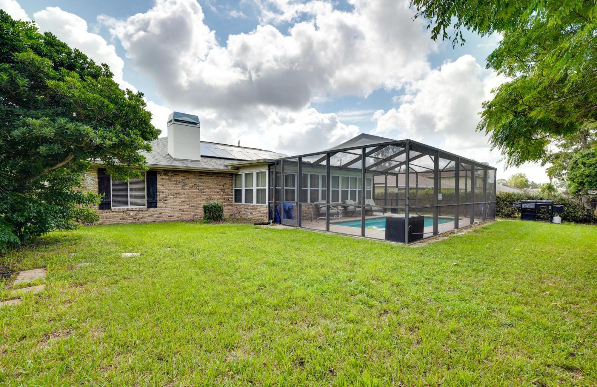 Spring Hill Retreat With Heated Pool And 4-In-1 Grill Villa Exteriör bild