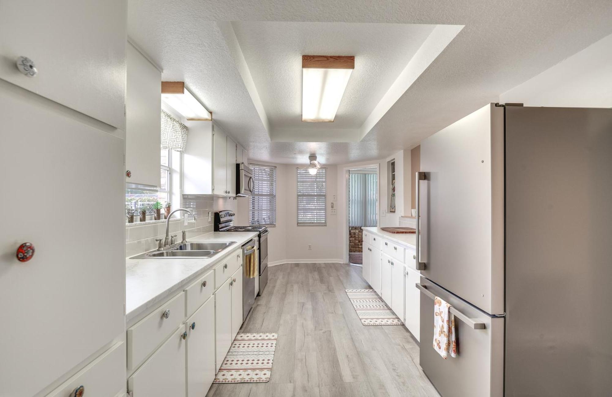 Spring Hill Retreat With Heated Pool And 4-In-1 Grill Villa Exteriör bild
