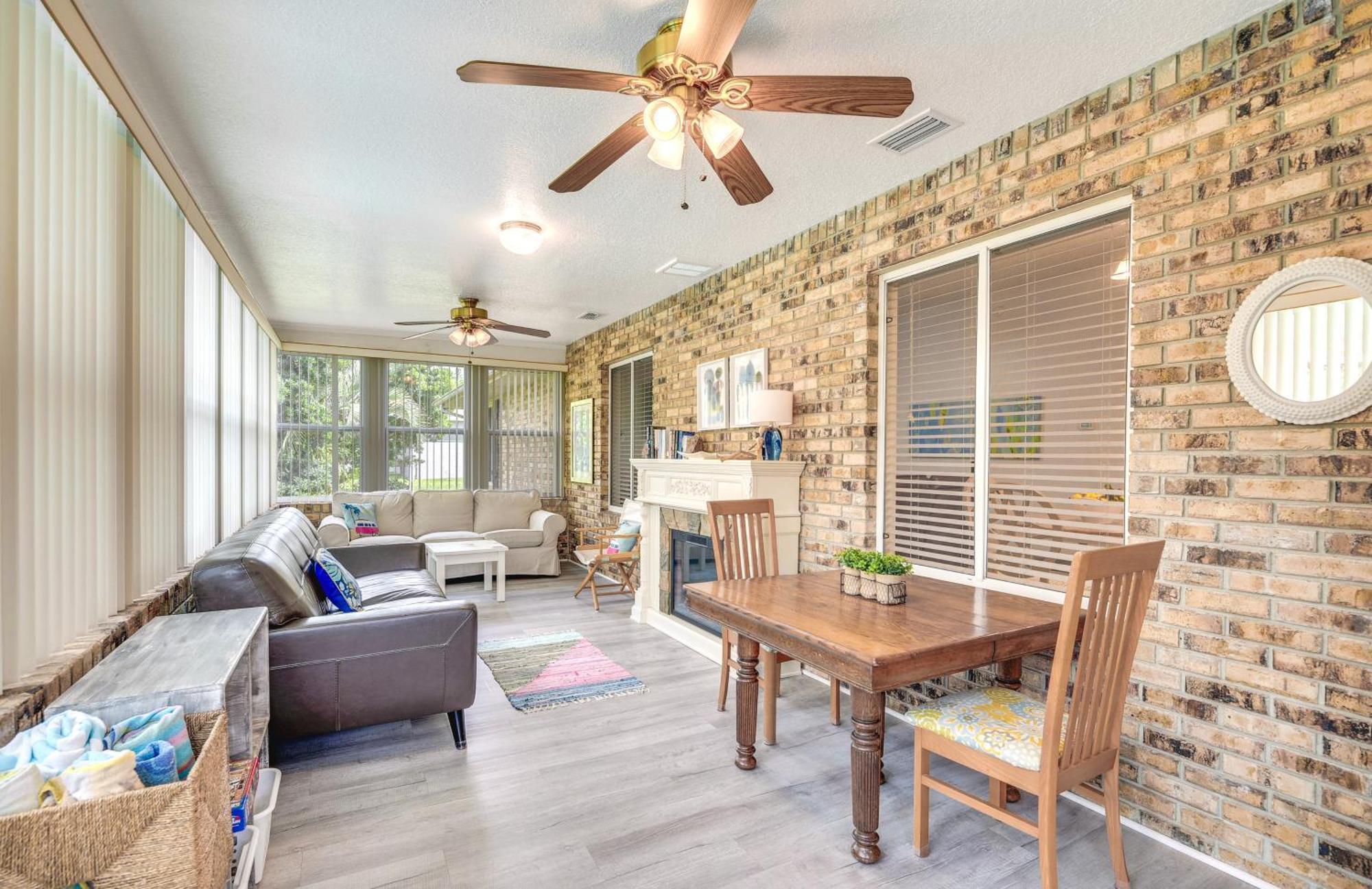 Spring Hill Retreat With Heated Pool And 4-In-1 Grill Villa Exteriör bild