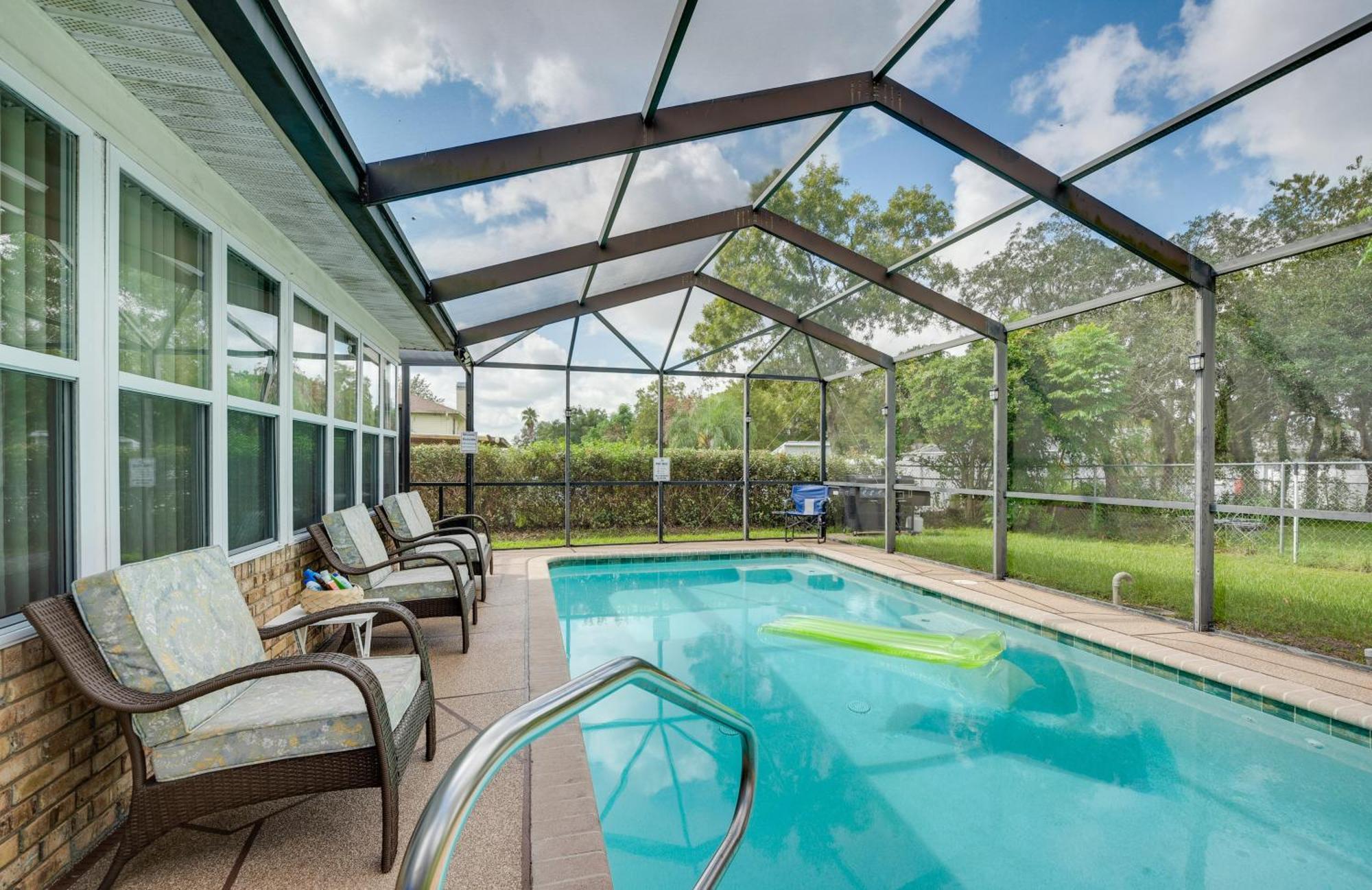 Spring Hill Retreat With Heated Pool And 4-In-1 Grill Villa Exteriör bild